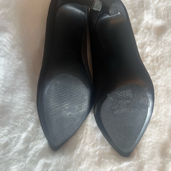 Shoes - Picture 5 of 6